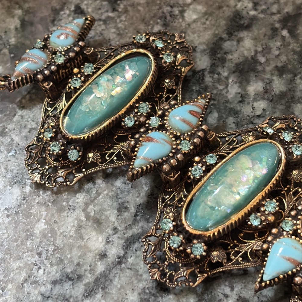 🔥HP🔥VTG/Antique Elegant Blue and Gold Metal Filigree Women's Bracelet - Picture 15 of 17